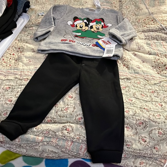 Disney set - Picture 1 of 4